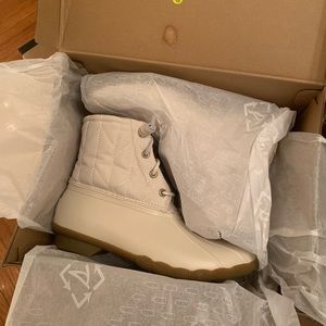 BRAND NEW Sperry Women's Saltwater Duck Boot